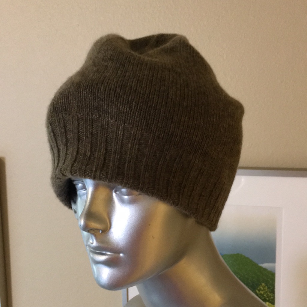 100% Cashmere Knit Beanie Reversible By St. Bernard — image 4 of 8